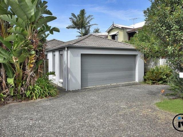 Charming 3 Bed, 2 Bath Rental Home in Narangba