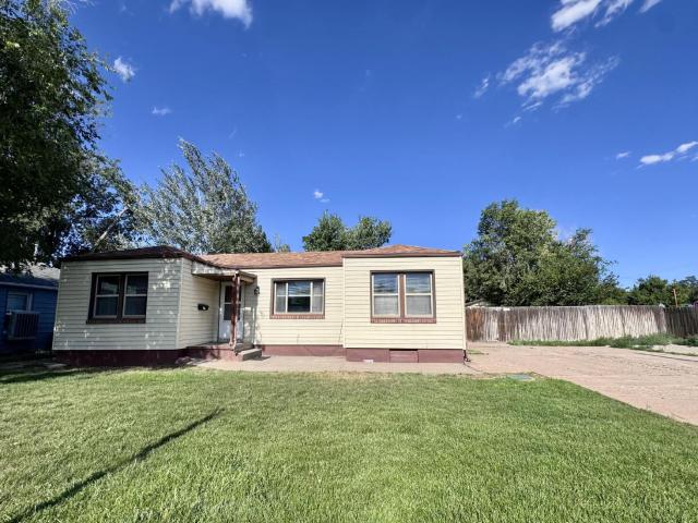 Charming 3 Bedroom 1 Bath Duplex