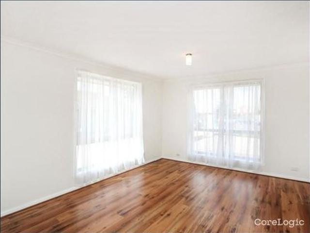 Charming 3 Bedroom, 1 Bathroom home for Lease Well Maintained and Move In Ready!