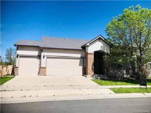 Charming 3 bedroom 2 bath house with patio!