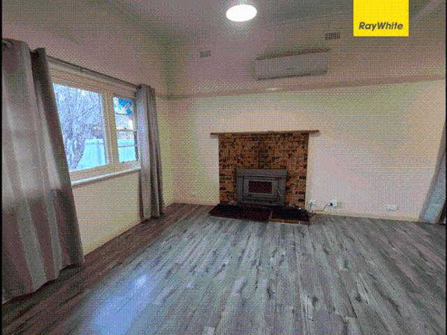 Charming 3 Bedroom Cottage with Large Yard