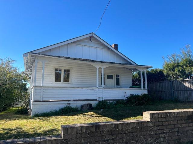 Charming 3 Bedroom Cottage in the Heart of Moss Vale Available Now!