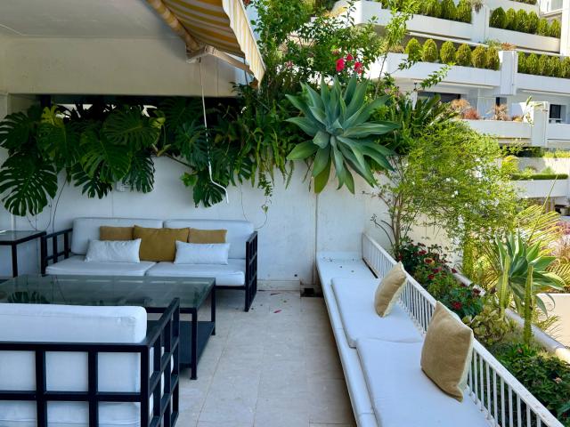 CHARMING 3 BEDROOM APARTMENT ON MARBELLA’S GOLDEN MILE