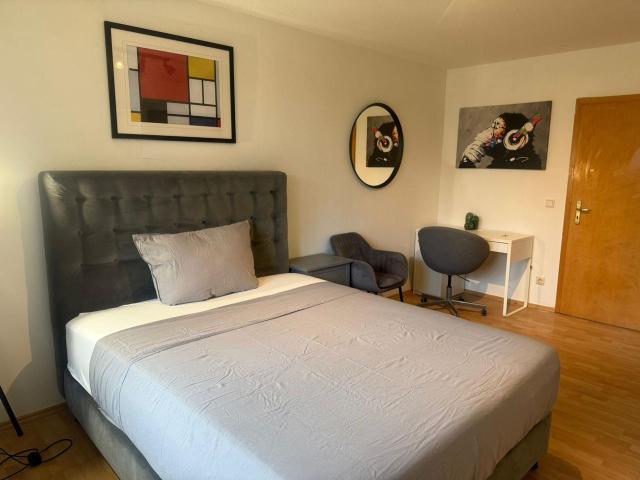 Charming 3 bedroom apartment in Düsseldorf Bilk, Dusseldorf Amsterdam Apartments for Rent