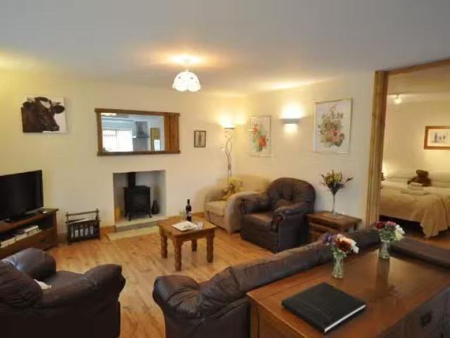 New 3 bedroom barn conversion for rent in Ford Road, Wellow, B.