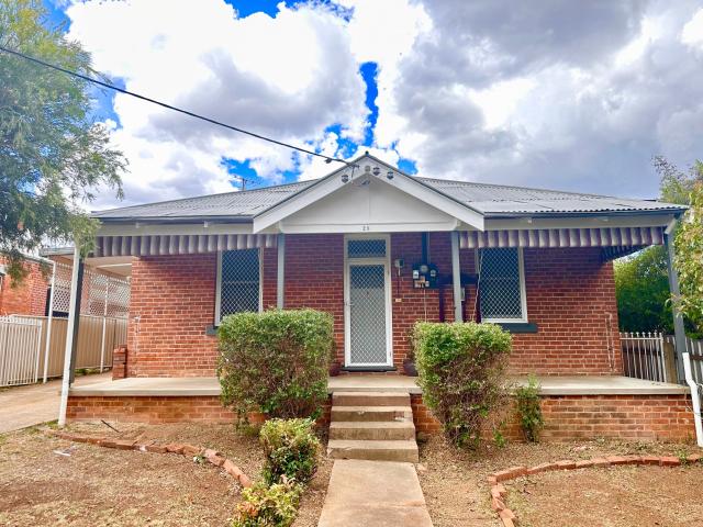 Charming 3 Bedroom East Tamworth Abode