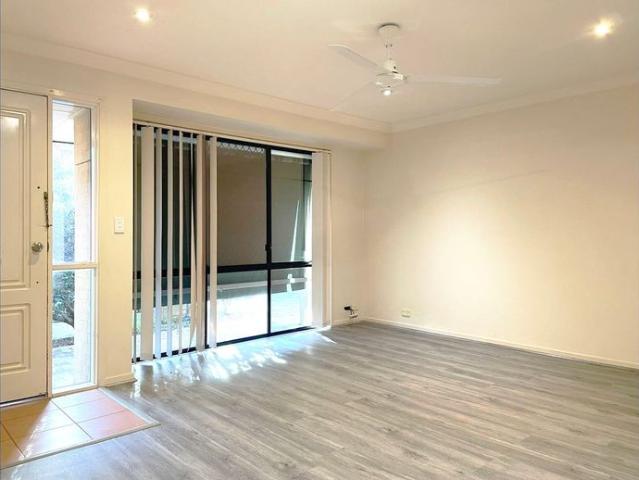 Charming 3 Bedroom House for Rent at 21 Hillburn Street, Runcorn, QLD 4113