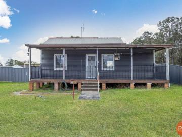 Charming 3 Bedroom House in ABERDARE NSW!