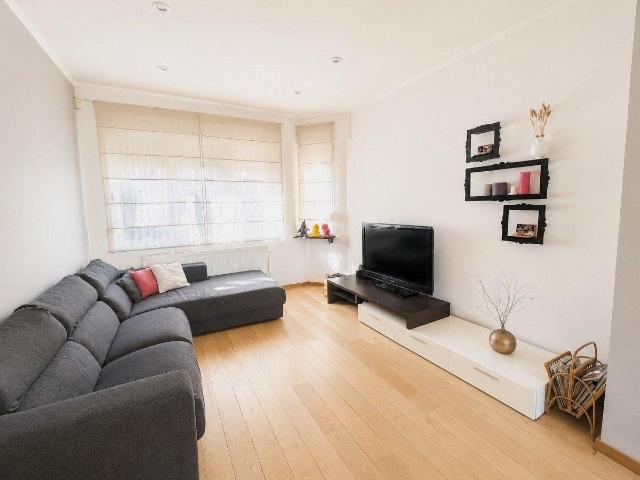 Charming 3 bedroom house with a home office
