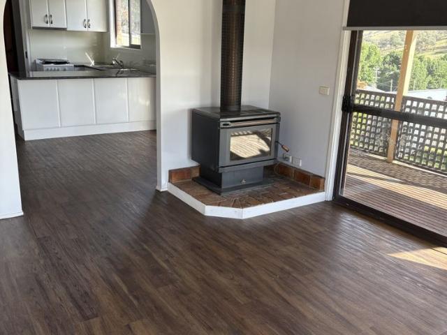 Charming 3 Bedroom Home with Great Features!