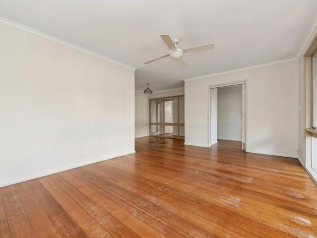 Charming 3 Bedroom Home with Lush Gardens