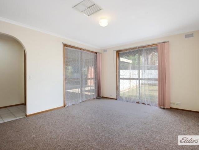 Charming 3 Bedroom Home with Spacious Outdoor Living – Perfect for Families!
