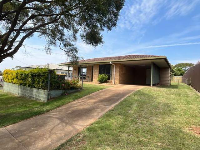 Charming 3 Bedroom Home with Spacious Outdoor Living