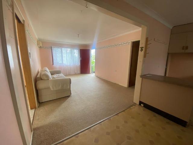 Charming 3 Bedroom Home with Spacious Yard & Great Potential
