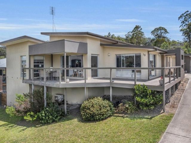 Charming 3 Bedroom Home A Beachside Paradise