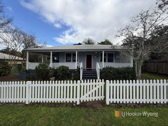 Charming 3 Bedroom Home Apply Online