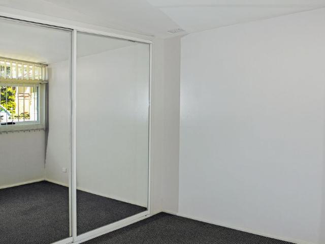 CHARMING 3 BEDROOM HOME CENTRAL LOCATION