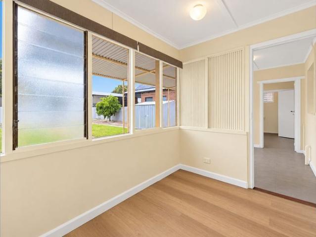 Charming 3 Bedroom Home for Lease in Croydon