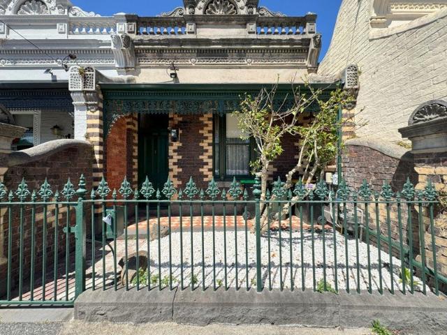 Charming 3 bedroom home in the heart of Carlton North!