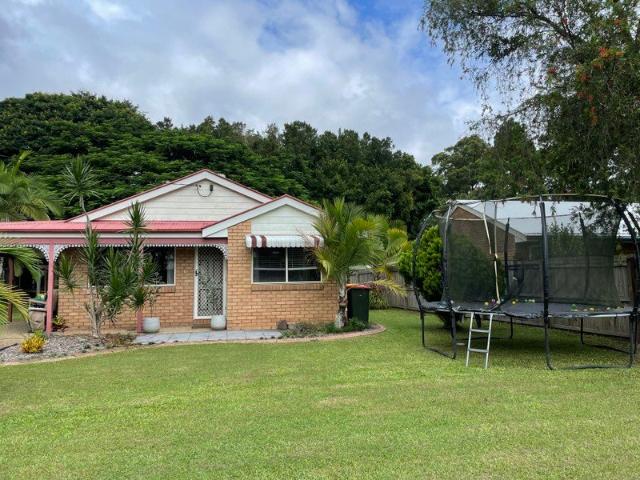 Charming 3 Bedroom Home in the Heart of Woombye