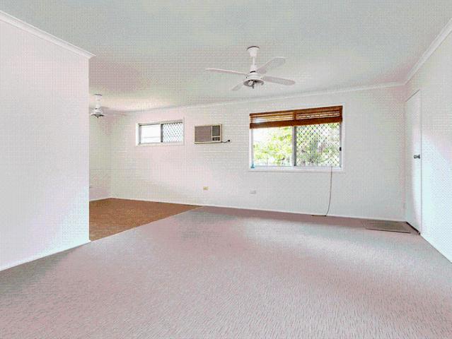 Charming 3 Bedroom Home in a Convenient Redland Bay Location