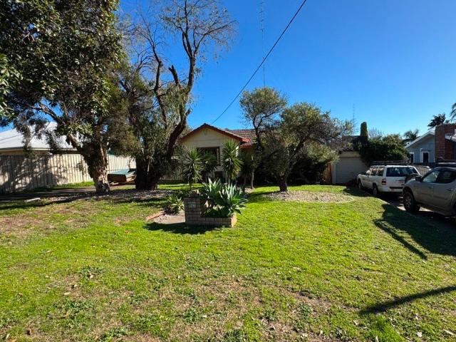 Charming 3 Bedroom Home in Carey Park Ready for You!