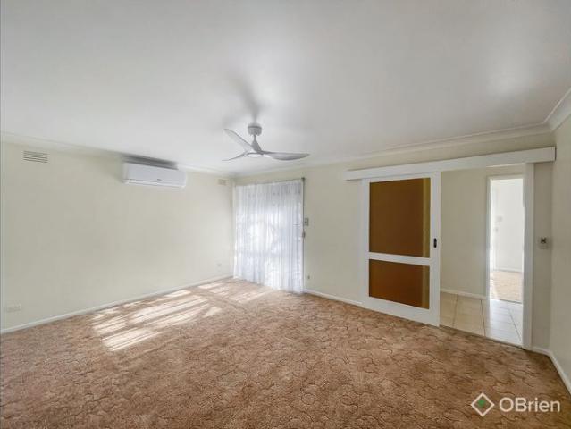 Charming 3 Bedroom Home in Endeavour Hills