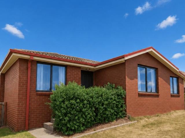 Charming 3 Bedroom Home in Gagebrook, Tasmania