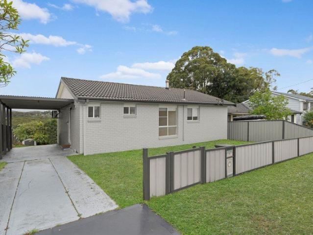 CHARMING 3 BEDROOM HOME IN HEART OF ARCADIA VALE