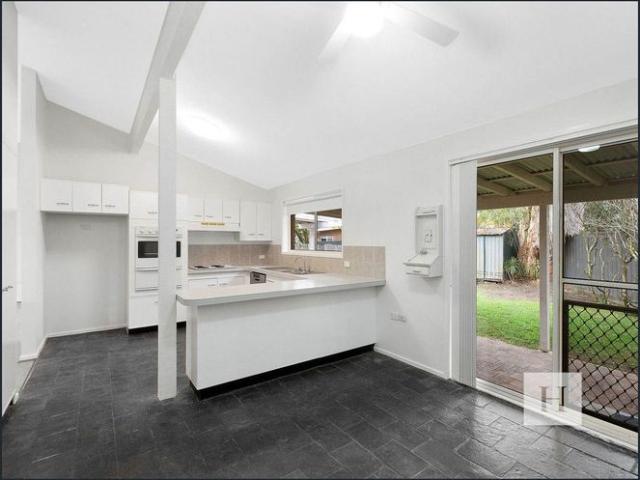 Charming 3 Bedroom Home in Peaceful Summerland Point