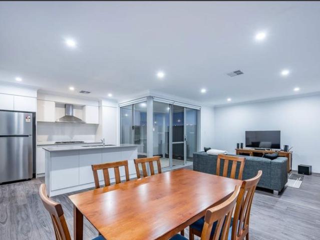 Charming 3 Bedroom Home in Prime Alkimos Location