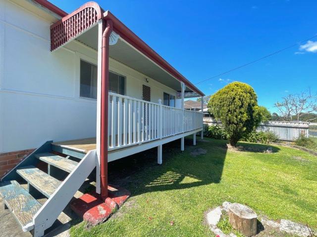 Charming 3 Bedroom Home in Prime Huskisson Location