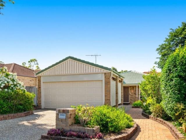charming 3 bedroom home in quiet gaythorne street