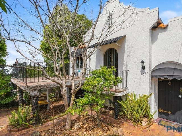 CHARMING 3 BEDROOM HOME IN SOUGHT AFTER PADDINGTON!