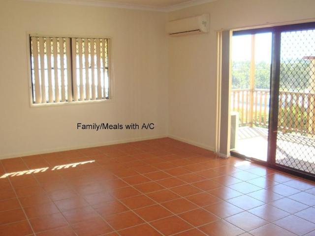 Charming 3 Bedroom home in Springfield Lakes
