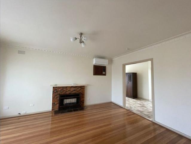 Charming 3 Bedroom Home in St Albans