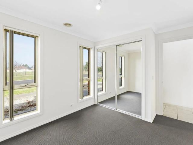 Charming 3 Bedroom Home Just Moments from Werribee Station