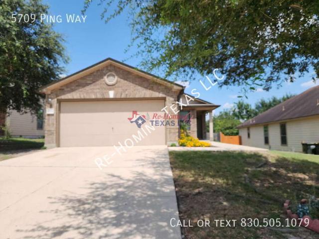 Charming 3 Bedroom Oasis with 2 Full Baths – Your Perfect Retreat in Schertz!