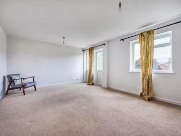 New 3 bedroom maisonette for rent in The Ridgeway, St Albans.
