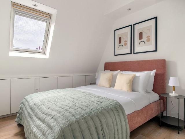 Charming 3 Bedroom Paris Apartment Awaits You, Paris Amsterdam Apartments for Rent