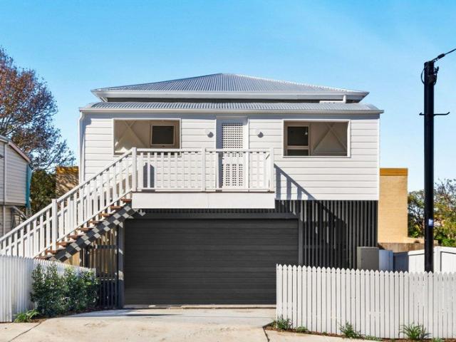 Charming 3 Bedroom Queenslander Cottage in Wavell Heights