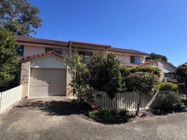 Charming 3 Bedroom Townhouse in Gated Brighton Community