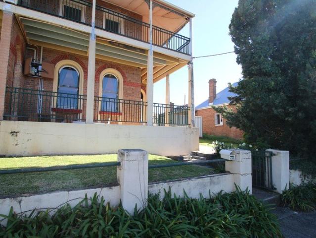 Charming 3 Bedroom Townhouse
