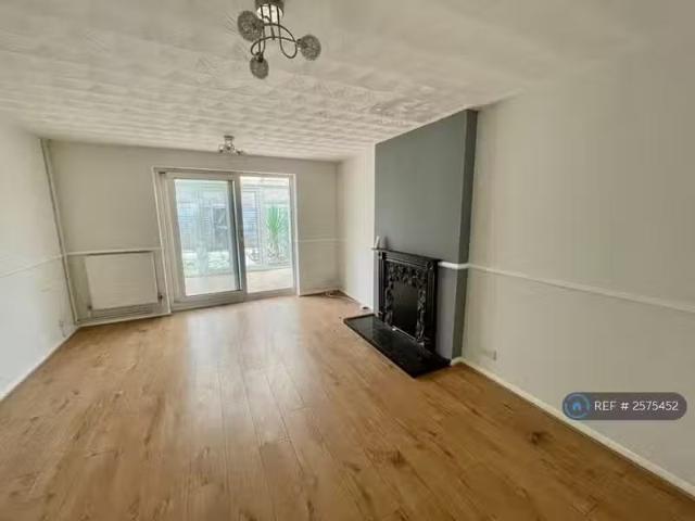 Nice 3 bedroom terraced house for rent in Cadnam Way, Bournemo.