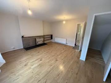 New 3 bedroom terraced house for rent in Metchley Lane, Harbor.