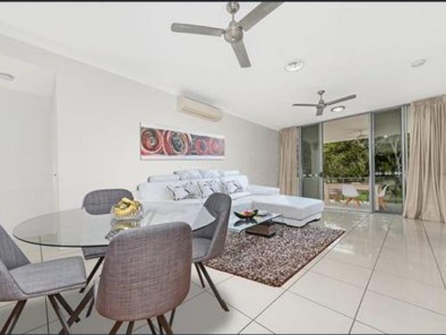 Charming 3 Bedroom Unit in the Heart of North Ward Your Perfect New Home Awaits!