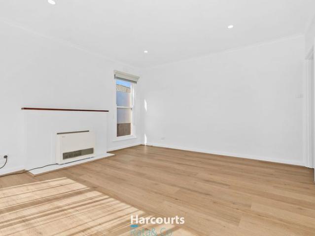 Charming 3 Bedroom Unit in Preston