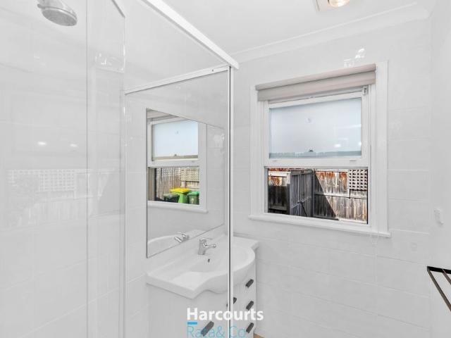 Charming 3 Bedroom Unit in Preston