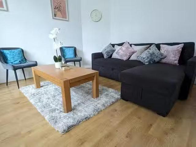 For Rent! 3 BR Marldon Road