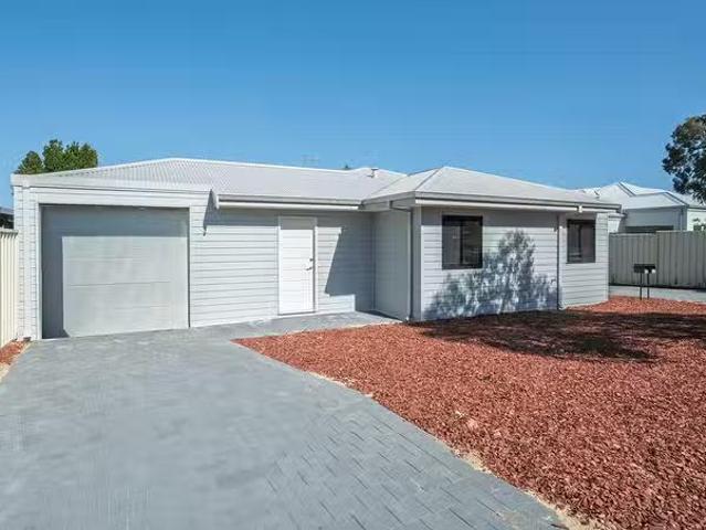 For Rent! 3 BR A/32 Hepburn Way, Balga, WA 6061